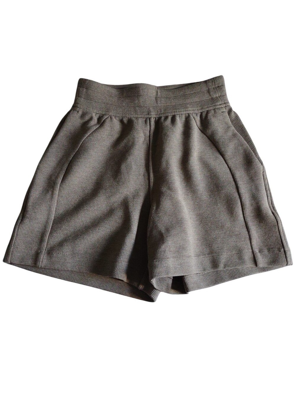Lululemon XXXS Scuba High Rise 5" Short Waffle Heathered Warm Ash Grey